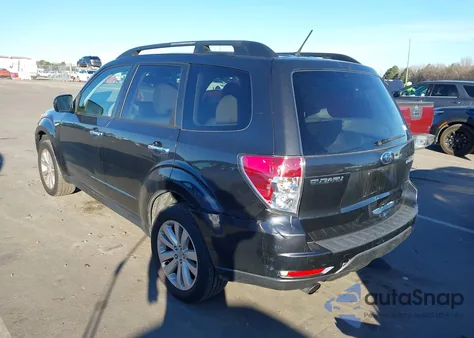 2012 Subaru Forester 2.5X Premium из США, поврежденный, VIN JF2SHBDC7CH455517